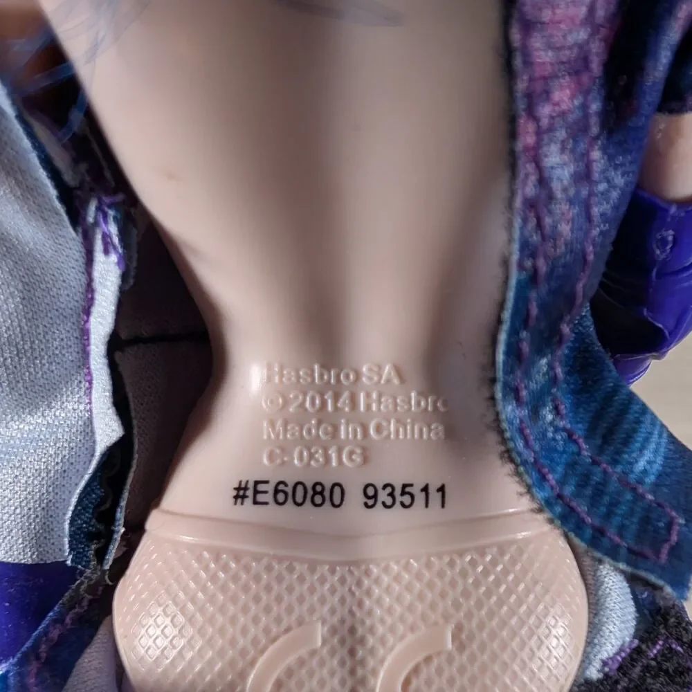 Disney Descendants Mal Doll Hasbro 2014